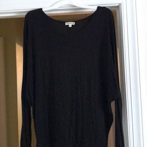 Zenana outfitters black top